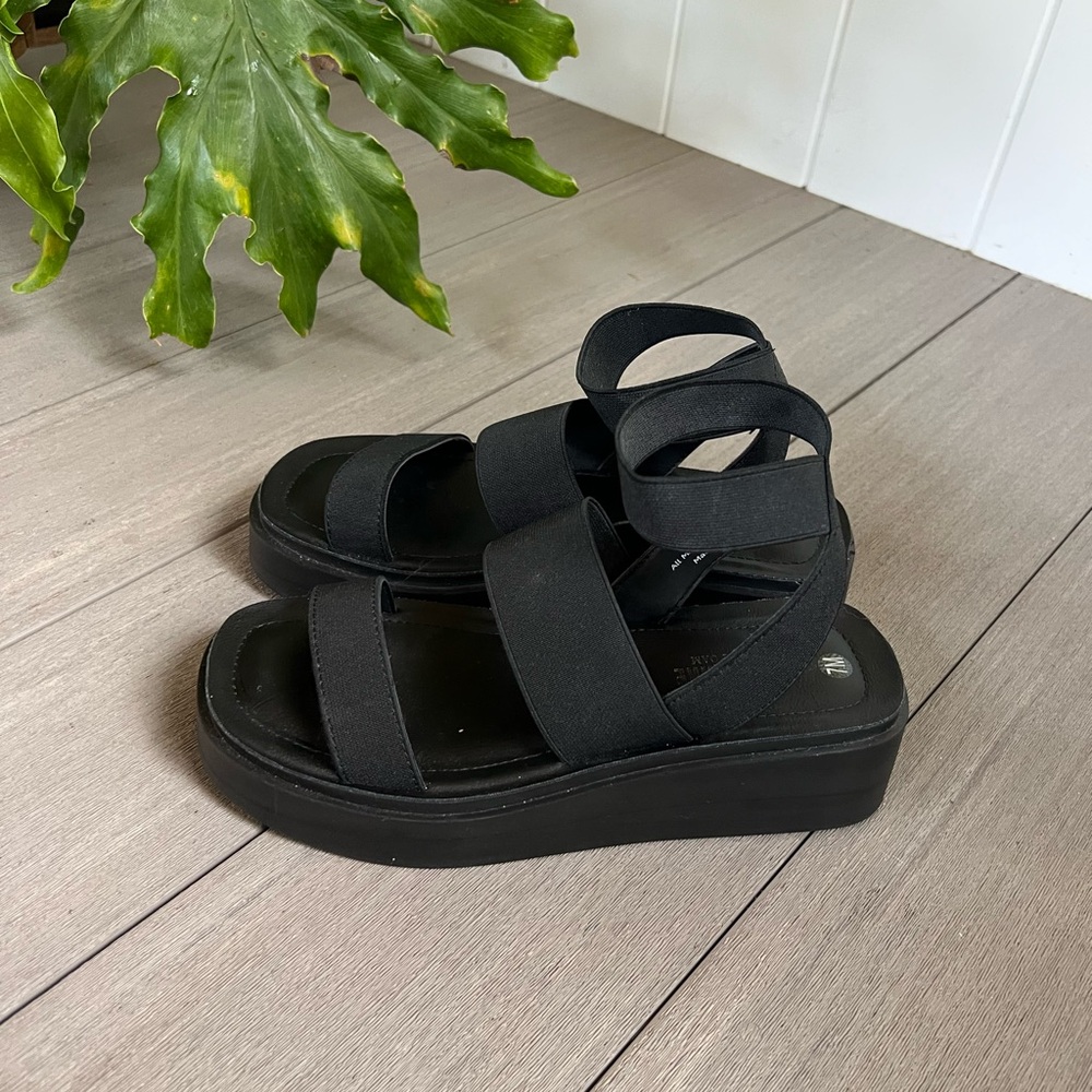 Black Platform Cushionaire Sandals
